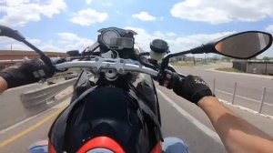 BMW S1000r