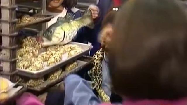 Un-шлак! Un-шлак! | TV Funhouse | 5 серия | День пещерного человека смотреть онлайн