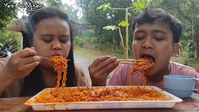 MUKBANG MIE SAMYANG CAMPUR SAOS SAMYANG EXTRA PEDAS🔥