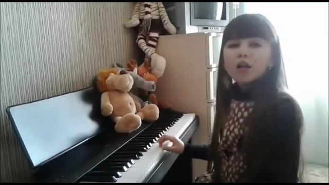 Страна читающая — Арина Федосеева читает произведение «Тучкины штучки» В. В. Маяковского смотреть онлайн