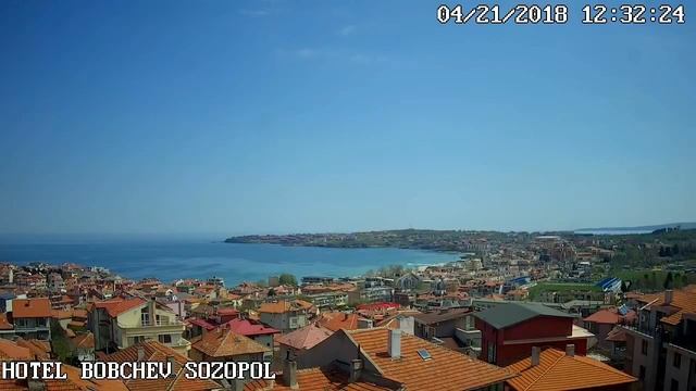 Онлайн вебкамера в Созополе - Вид из отеля Бобчев 21.04.18 смотреть онлайн