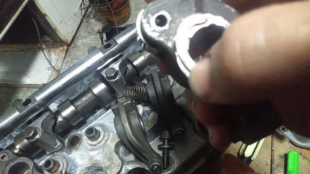 коромысла рокера гбц 4d56 d4ba устранение выработки. смотреть онлайн