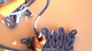 Плед из толстой пряжи. Как вязать руками. Crochet tube yarn