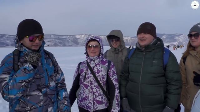 Путешествие пешком по льду Байкала, Иркутск, Сибирь, Россия Видео смотреть смотреть онлайн