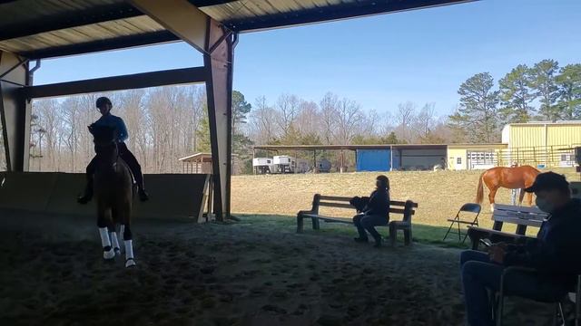 Elizabeth Hart riding Frisco with Lars Petersen смотреть онлайн