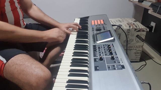 Head Over Heels - only keyboard cover смотреть онлайн