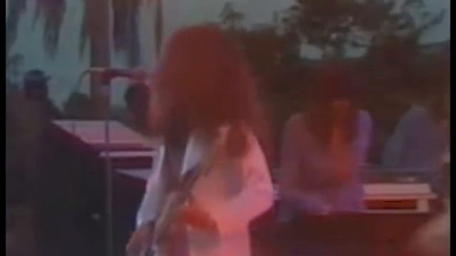 Сборник радиопередач Севы с письмами от Калининских слушателей.Добавлено видео песен .