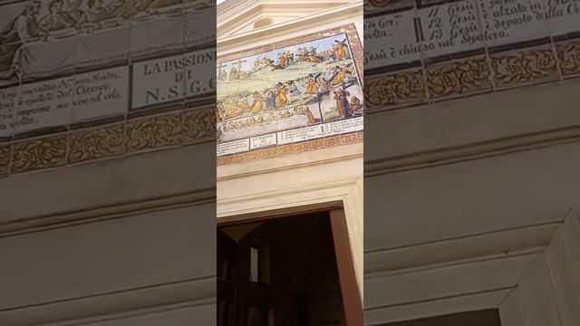 Гора, расколовшаяся при распятии Господа Иисуса Христа. Monte Spaccata Gaeta смотреть онлайн