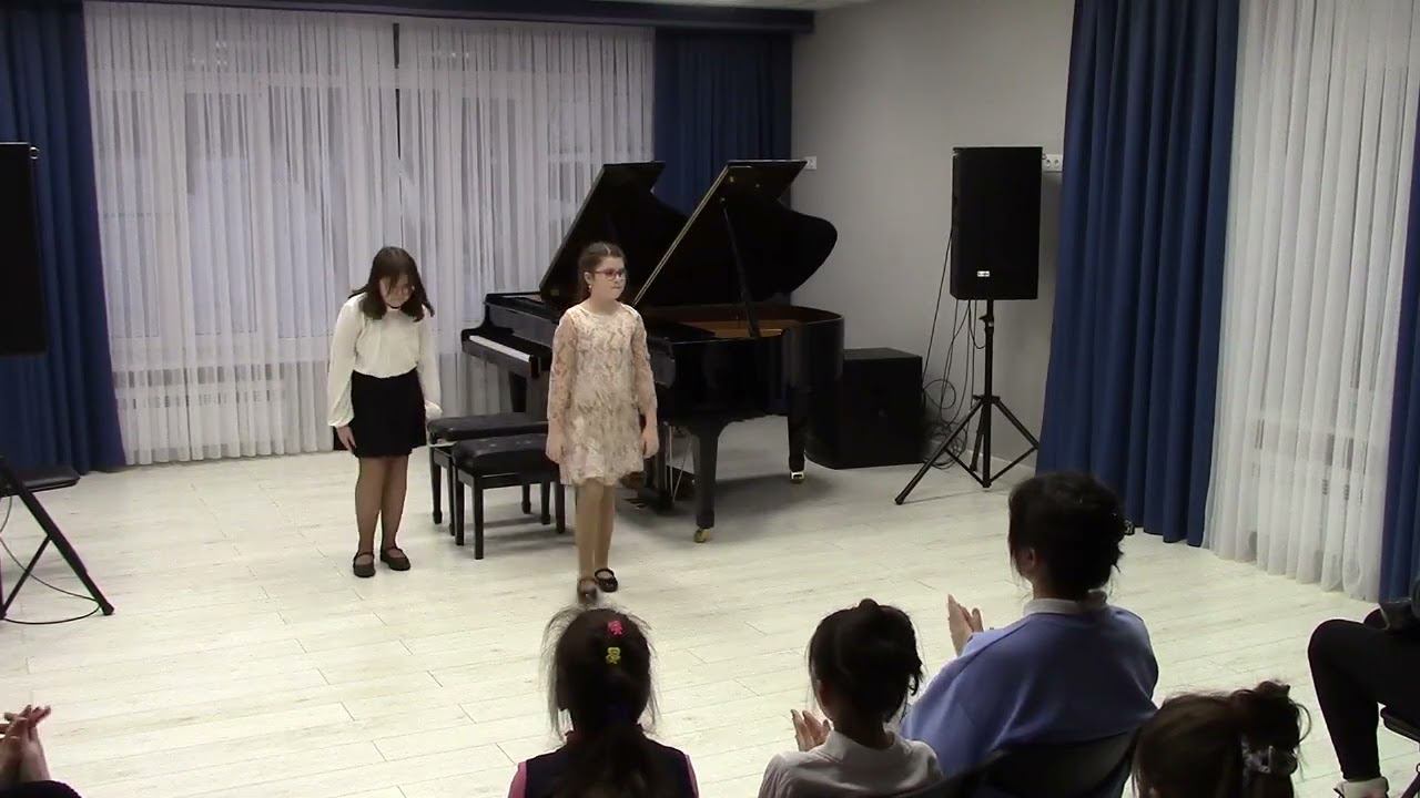 К. Эйгес «Слон - эмблема Гвинеи» смотреть онлайн