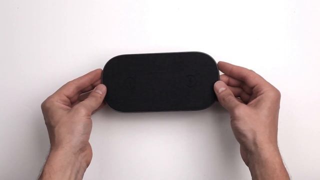 Распаковка и обзор беспроводного зарядного устройства uBear Stream 2-in-1 смотреть онлайн