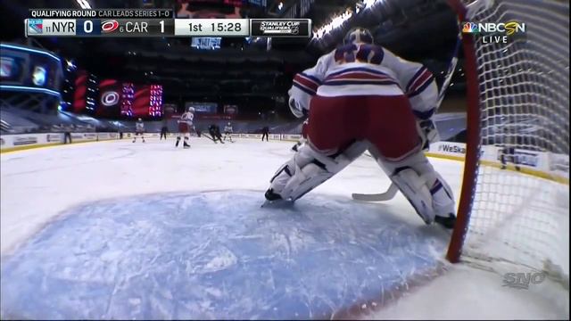 Andrei Svechnikov Beats Henrik Lundqvist Short-Side For Early Hurricanes Lead смотреть онлайн
