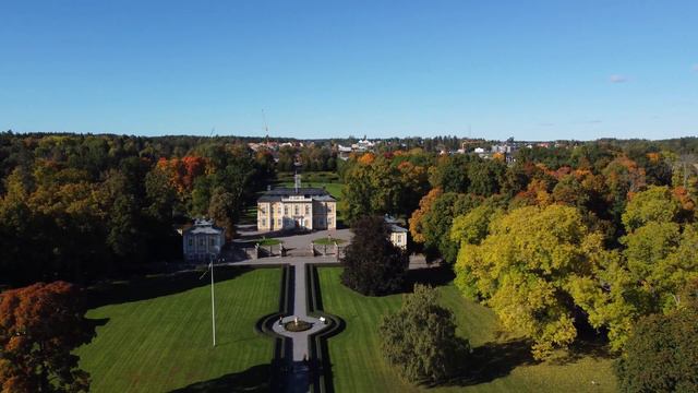 Steninge Slott, Marsta -- Drone Video 4K #sweden #castle #dronevideo #fallcolours #marsta смотреть онлайн
