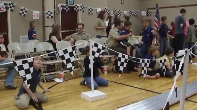 Thomas PW Derby Race.AVI смотреть онлайн