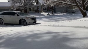 Toyota Venza (AWD) on snow (Really small clip going up and down my driveway)