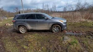 Toyota Highlander V6. ВЫСКОЧИТЬ из ГРЯЗИ на ШОССЕЙНОЙ РЕЗИНЕ. Внеплан//4WD