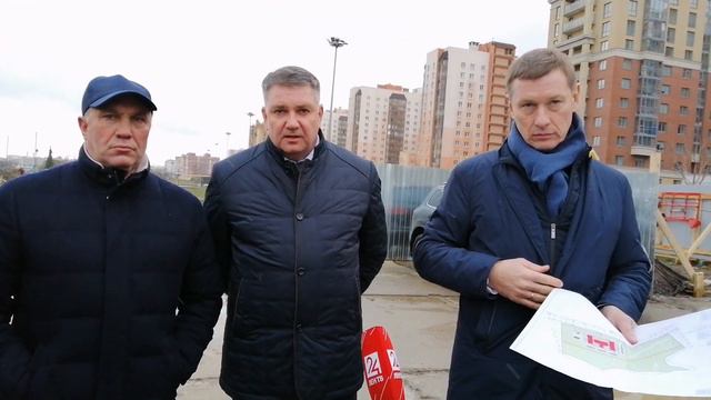 Чиновники приехали на осмотр строительства поликлиники в Кудрово смотреть онлайн