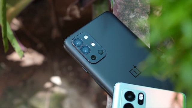 Oppo Reno 6 Pro VS OnePlus 9R Comparison | Best Phone Under 40K? смотреть онлайн