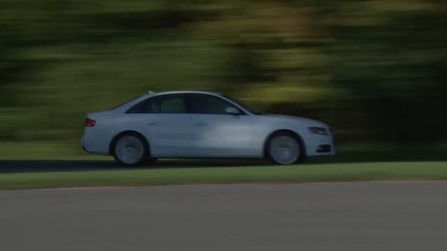 2011 Audi A4 - Drive Time Review with Steve Hammes | TestDriveNow смотреть онлайн