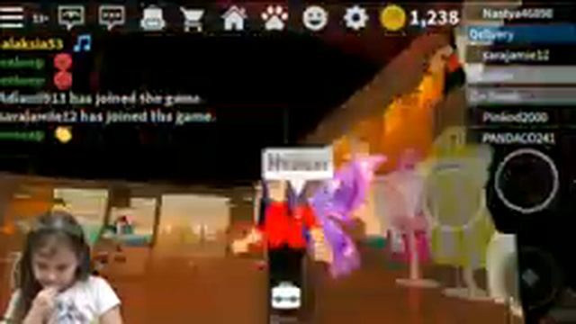 ROBLOX. Что я делаю в пиццерии? смотреть онлайн