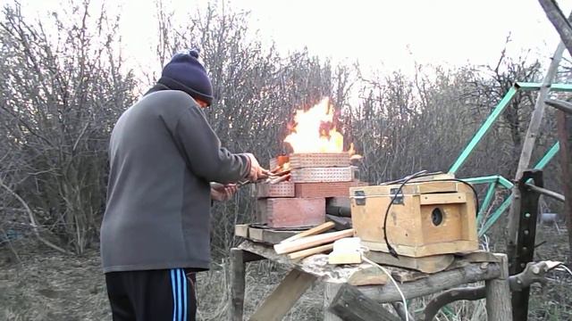Тестовый запуск кузнечного горна, самоделки из подручных средств. смотреть онлайн