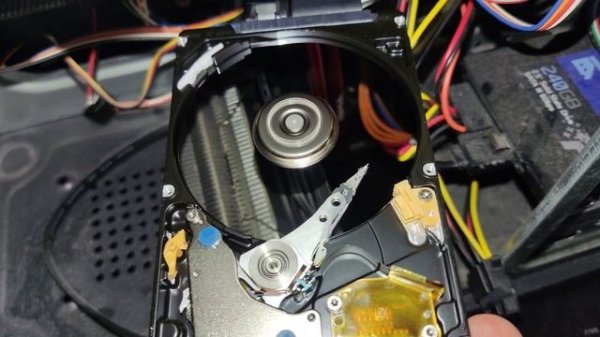Работа HDD без корпуса