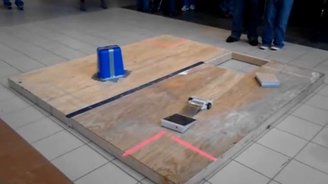 UWG Throwdown - Party Animal Match 3 vs. Memory Hole смотреть онлайн