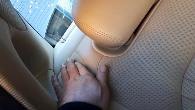 Hyundai Genesis. Как снять задние сидения. смотреть онлайн