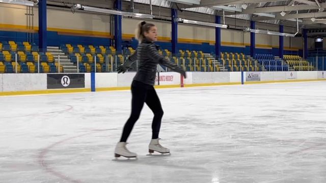 NEW ВЛОГ || ВНУТРЕННИЙ АКСЕЛЬ⛸Фигурное Катание смотреть онлайн