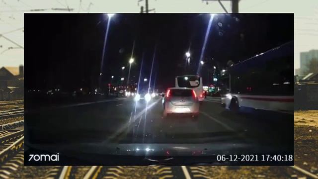 Воронеж: для водителей автобусов ПДД не писаны! смотреть онлайн