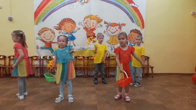 Мини-сборник «ВСТРЕЧАЕМ ОСЕНЬ» (Олег Лыков): "Наступила осень" (Музыка О.Лыкова, слова И.Зыкиной) смотреть онлайн