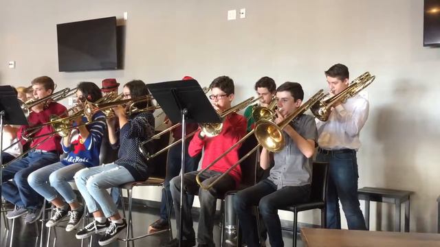 Jingle Bells - Trombone Ensemble смотреть онлайн