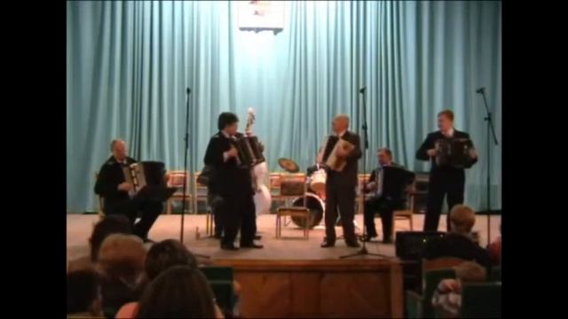 Гомельский квартет баянистов. Е. Дербенко - Праздник смотреть онлайн