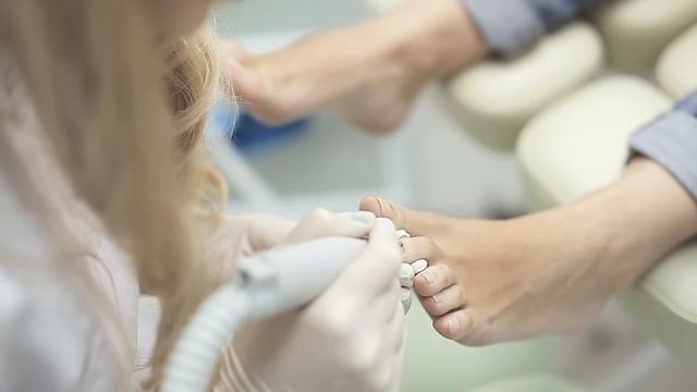 Клиника Врачебной Косметологии в Уфе.Услуги педикюра и маникюра смотреть онлайн
