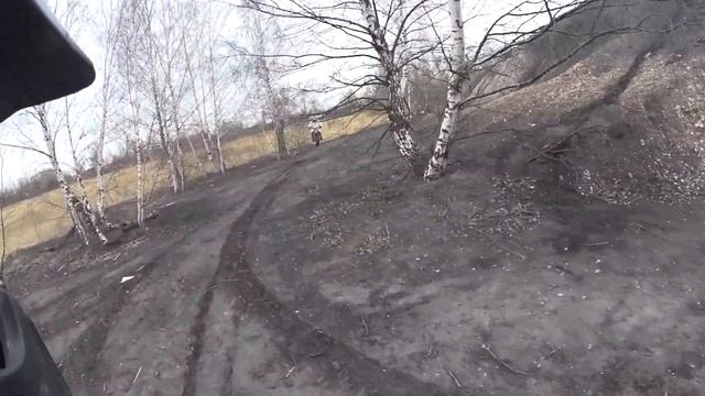 Покатушки на Irbis ttr 125 R и Racer 150 - Дождливая поездка на террикон. смотреть онлайн
