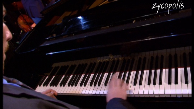 Clark Terry - Squeeze Me But Please Don't Tease Me - LIVE HD смотреть онлайн