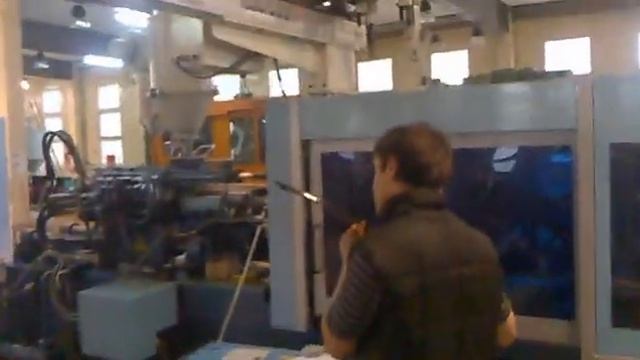 Смотрите как делают детали из пластика!!! смотреть онлайн