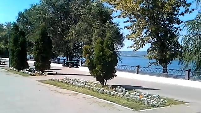 Я на Набережной Покровска (Энгельса ). смотреть онлайн