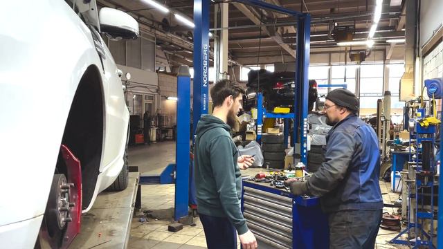 RR Sport 494 начал "плыть" и клевать носом! Решаем проблему за 2 часа! смотреть онлайн