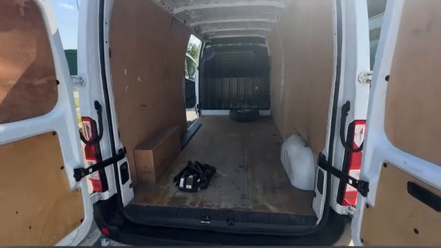 Renault Master 2.3 dCi 35 Business FWD LWB Medium Roof Euro 6 смотреть онлайн