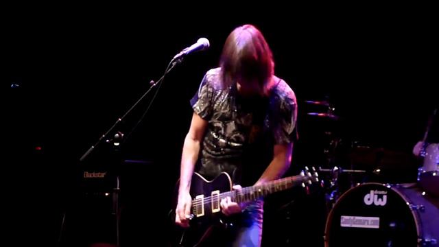 Pat Travers at Atak, Enschede, Holland 22-10-2011 смотреть онлайн