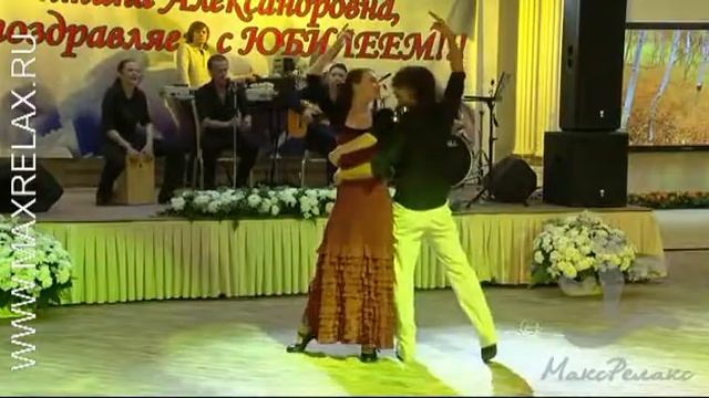 Испанский танцевальный дуэт смотреть онлайн