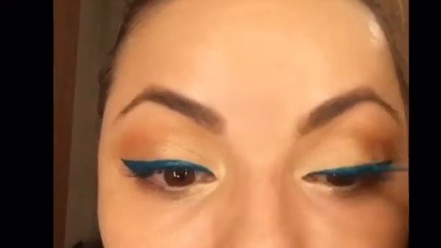 Бирюзовые стрелки - Glam Rock style with Turqouise eyeliner смотреть онлайн