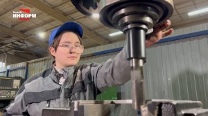 Кадры для промышленности. Токарь-фрезеровщик