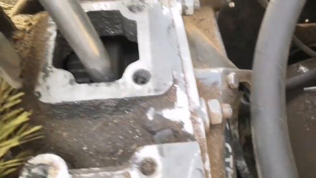 Дт 75, меняем выжимной и диски сцепления смотреть онлайн