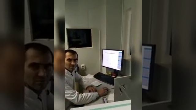 Миасс - пьяный рeнтгенолог в больнице №3 (уже уволен) смотреть онлайн