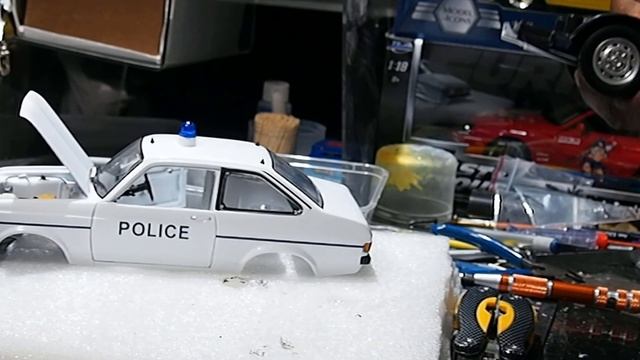 How To Disassemble MK2 Ford Escort 1/18 Diecast Model