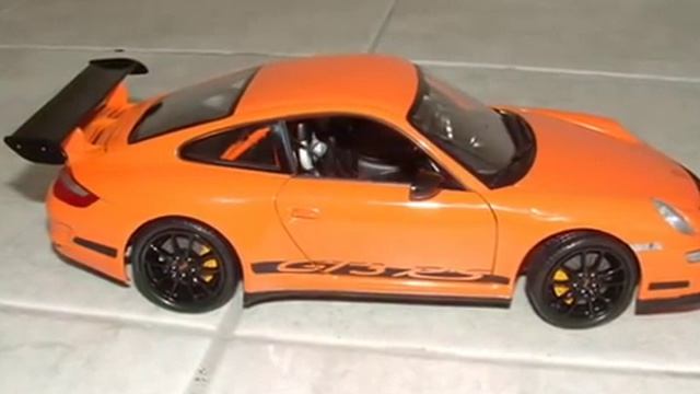 Porsche 911 GT3 RS 1:18 Welly смотреть онлайн