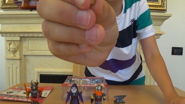 АТАКА СТРАЖА распаковка фигурки ROBLOX смотреть онлайн