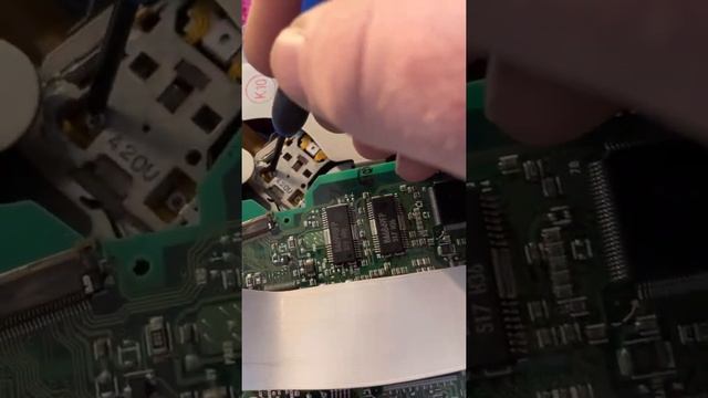 Audi a6 a8 dvd player problem no read check dvd no map no navi problem смотреть онлайн