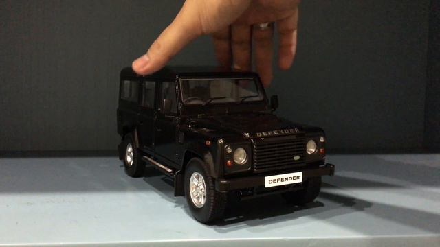 Land Rover Defender 110 смотреть онлайн